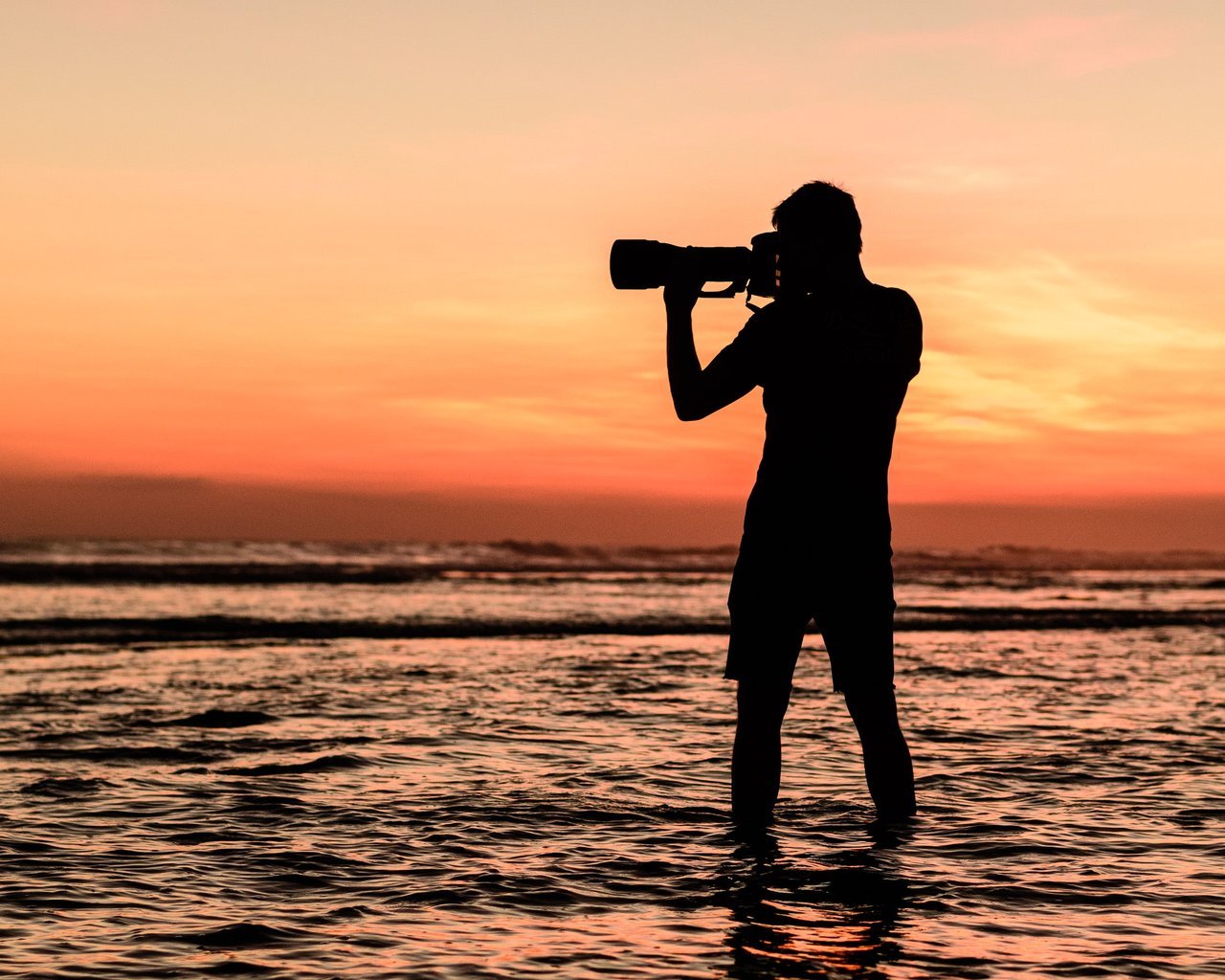 How to Capture the Perfect Sunset: 7 Tips That Pros Swear By!