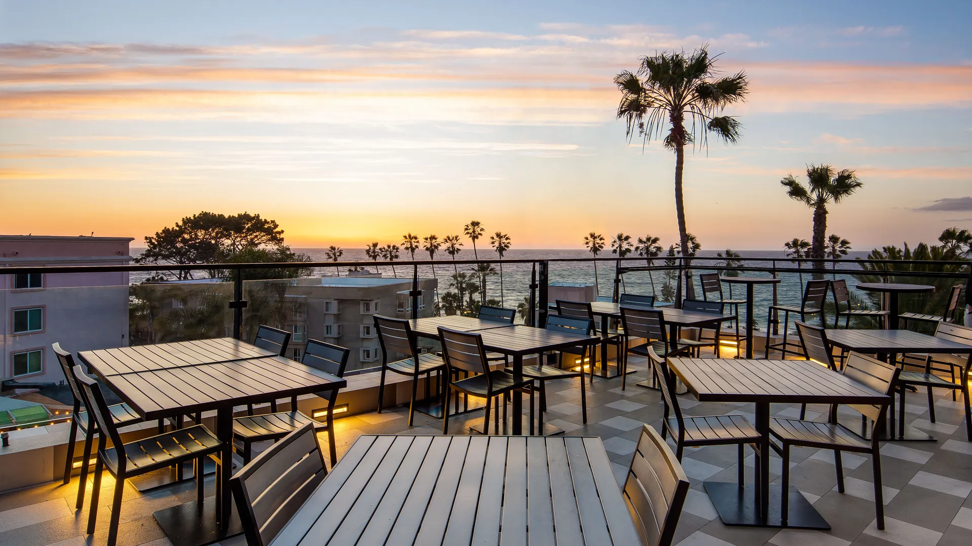 Rooftop Sunset Bar Financial Model: How to Make Money