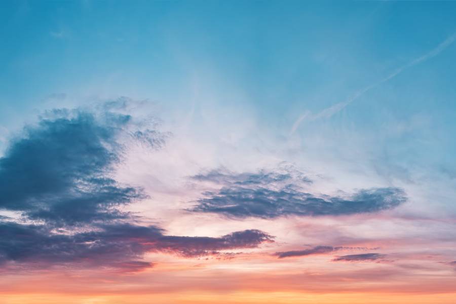 Why the Sky Changes Color During Sunrises and Sunsets